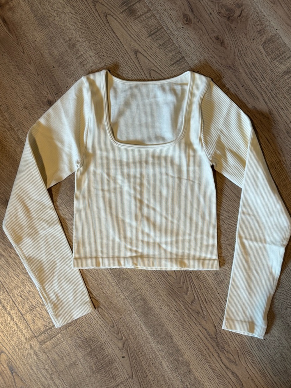OQQ Ribbed Long Sleeve Crop Top Cream Size S NWOT Stretch Fitted - Picture 4 of 6